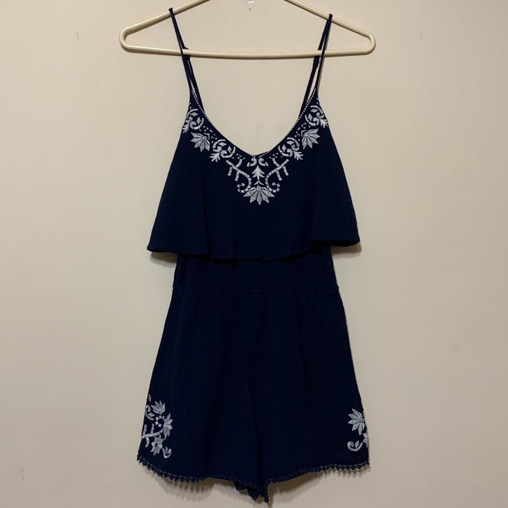 Lush spaghetti strap romper - Picture 2 of 6